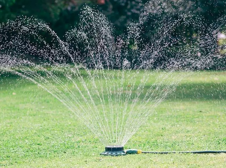 Hoselink 9-Pattern Sprinkler Hoses & Sprinklers 6 Hoselink 9-Pattern Sprinkler Hoses & Sprinklers