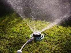 Hoselink 9-Pattern Sprinkler Hoses & Sprinklers