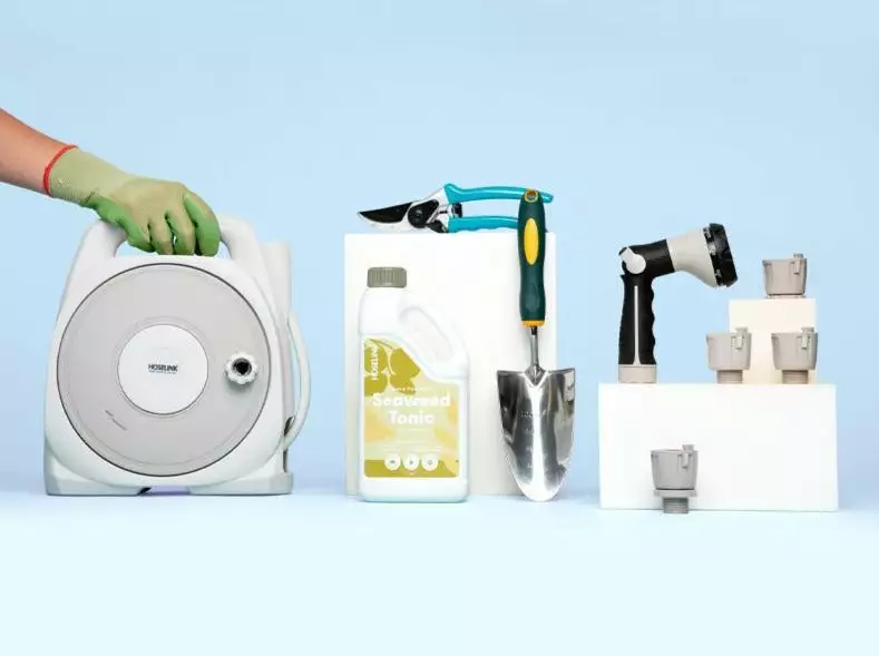 Hoselink Courtyard Gardener Pack With Hose Reel 3 Hoselink Courtyard Gardener Pack With Hose Reel