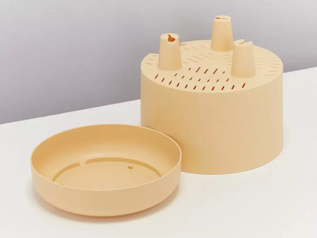 Mr Kitly Yellow Selfwatering Pots 170mm 5 Mr Kitly Yellow Selfwatering Pots 170mm