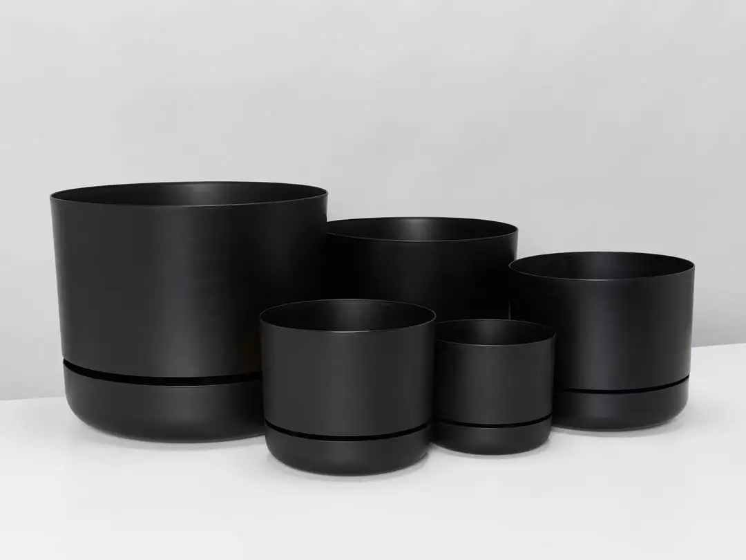 Outdoor Accessories Mr Kitly Black Selfwatering Pots 170mm - Recycled Plastic 5 Outdoor Accessories Mr Kitly Black Selfwatering Pots 170mm - Recycled Plastic